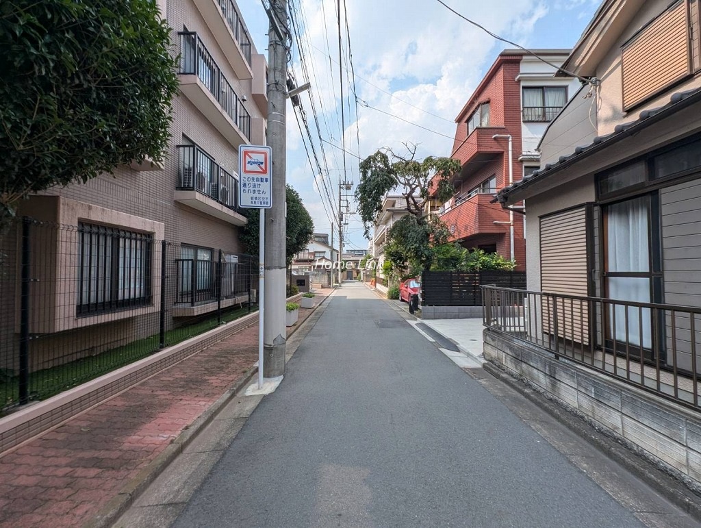 ファミール成増　東側 前面道路